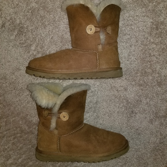 Very Nice UGG Bailey Botton Boots Twin Face - Picture 3 of 6